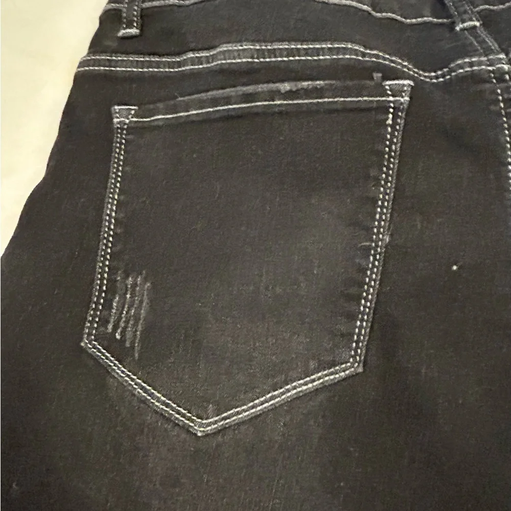 Jeans distressed denim shorts. NWT XL. Folded cuff. Black denim.